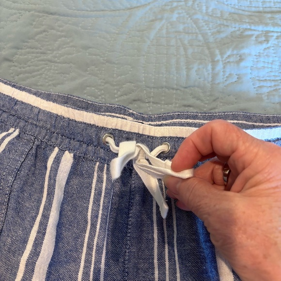 Nautica Blue and White Striped Linen Blend Athletic Shorts - Picture 4 of 10